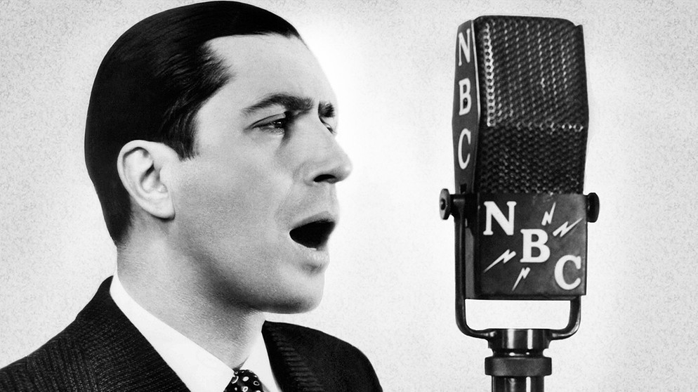 Argentinische Sänger und Komponist Carlos Gardel | Bildquelle: dpa-Bildfunk